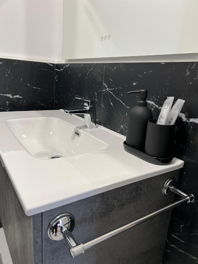 مبيت وإفطار سيرياته Cozy Living Bergamo المظهر الخارجي الصورة